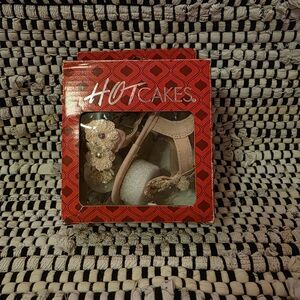 Hot Cakes Baby Sandals with Floral Design